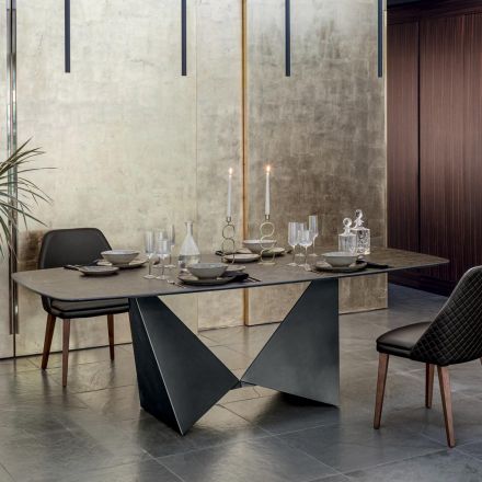Tavolo Sala da Pranzo Piano in Ceramica Opaca e Gambe in Metallo - Monacco Viadurini