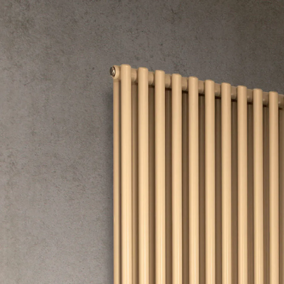 Termoarredo con Sistema Idraulico in Acciaio al Carbonio Made in Italy - Crema Viadurini