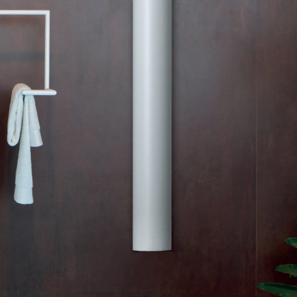 Termoarredo Elettrico Costituito da un Tubo in Alluminio Made in Italy - Pandoro Viadurini