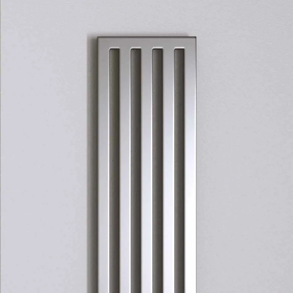 Termoarredo elettrico cromato di design New Dress by Scirocco H Viadurini
