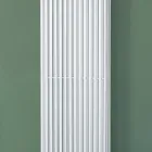 Termoarredo Idraulico con Tripla Serie di Elementi Verticali Made in Italy - Cenci Viadurini