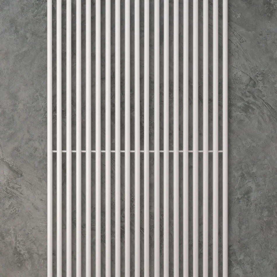 Termoarredo Idraulico con Una Serie di Elementi Verticali Made in Italy - carbonio Viadurini