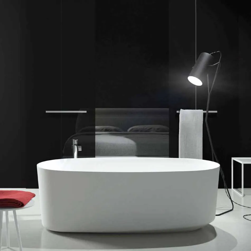 Vasca monoblocco freestanding di design prodotta in Italia, Dongo Viadurini